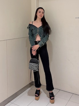 「GYDA（ジェイダ）のアイテム（シューズ）」を使った、rinaさん（レディース・170cm）の秋コーディネート