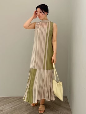 「LAGUNAMOON（ラグナムーン）のアイテム（ブレスレット）」を使った、RUNA ONISHIさん（レディース・163cm）の夏コーディネート