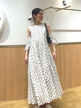 「LAGUNAMOON（ラグナムーン）のアイテム」を使った、RUNA ONISHIさん（レディース・163cm）の春コーディネート