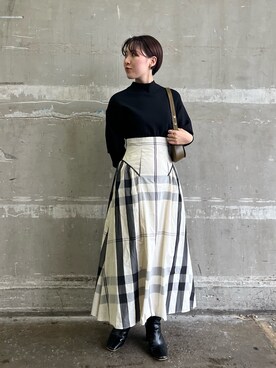 「JW PEI（ジェイダブリューペイ）のアイテム」を使った、RUNA ONISHIさん（レディース・163cm）の秋コーディネート