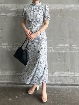 「LAGUNAMOON（ラグナムーン）の【JAMIRAY】レザー巾着BAG（ハンドバッグ）」を使った、RUNA ONISHIさん（レディース・163cm）の春コーディネート