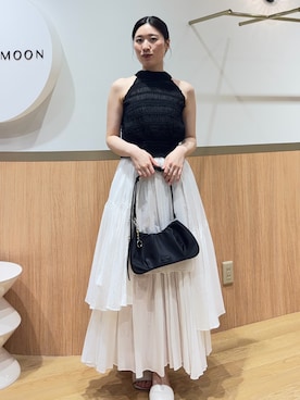 「LAGUNAMOON（ラグナムーン）のボウタイシャーリングブラウス（シャツ/ブラウス、ブラック系）」を使った、RUNA ONISHIさん（レディース・163cm）の春コーディネート