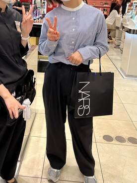 「無印良品（ムジルシリョウヒン）のアイテム（シャツ/ブラウス、ブルー系）」を使った、uamiさん（レディース・162cm）の春コーディネート