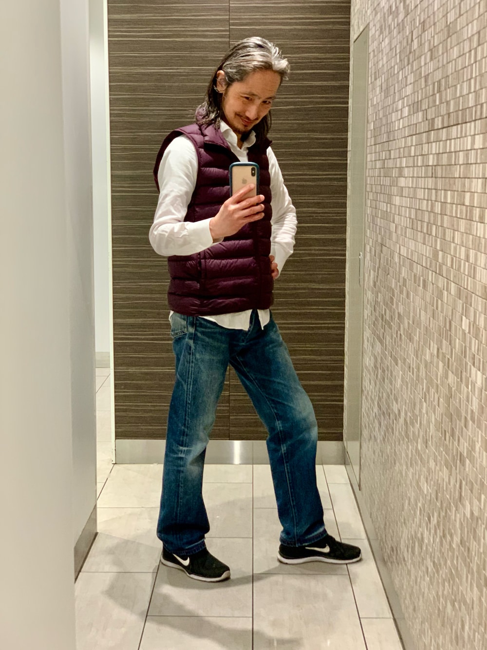 「無印良品のアイテム（ダウンベスト、その他）」を使った、健弘(U)さん（メンズ・169cm）の春コーディネートの1枚目の写真