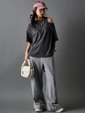 「GEVS.（ジェイヴィス）のアイテム（パンツ）」を使った、ZOZO_SMILELAND_STAFFさん（レディース・163cm）の春コーディネート