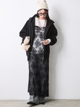 「CHIC STYLE（シックスタイル）のロゴプリントロングスリーブTシャツ＜大きいサイズ有＞シックスタイル（Tシャツ/カットソー、ホワイト系）」を使った、ZOZO_SMILELAND_STAFFさん（レディース・163cm）の秋コーディネート