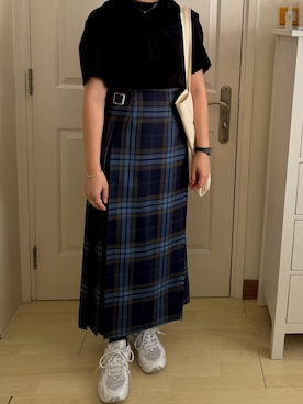 「アイテム（スカート）」を使った、チャリティーさん（レディース・165cm）の夏コーディネート