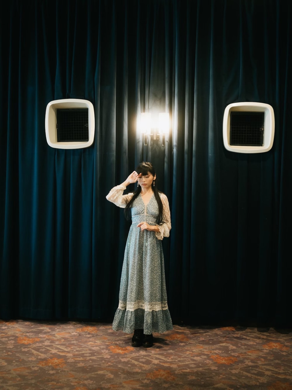 「ガニーサックス、GUNNE SAX、ヴィンテージ、ヴィンテージワンピース、ヴィンテージ好きな人と繋がりたい、ヴィンテージコーデ、ヴィンテージガーリー、ヴィンテージレース、ロリータ、レトロガール、レトロワンピース」｜「GUNNESAXのアイテム（ワンピース、ブルー系）」を使った、inevitable1996さん（レディース・163cm）の夏コーディネートの1枚目の写真