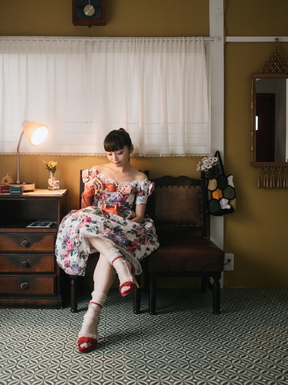 「Jessica McClintock、ガニーサックス、GUNNE SAX、レトロ、レトロガール、レトロガールコーデ、レトロワンピース、花柄ワンピース、ヴィンテージワンピース、ヴィンテージ、ヴィンテージ好きな人と繋がりたい、ヴィンテージガーリー、ワンピースコーデ、花柄、我が道をゆく隊」｜「Jessica Mcclintockのアイテム（ワンピース、ピンク系）」を使った、inevitable1996さん（レディース・163cm）の夏コーディネートの1枚目の写真