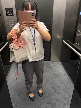 「UNIQLO（ユニクロ）のアイテム（チノパンツ、ブラック系）」を使った、かなちゃんさん（レディース・151cm）の夏コーディネート