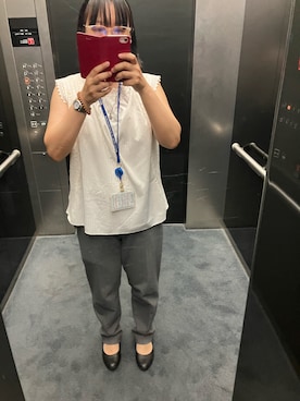 「UNIQLO（ユニクロ）のアイテム（スラックス、グレー系）」を使った、かなちゃんさん（レディース・151cm）の夏コーディネート