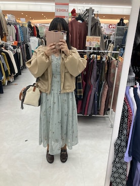 「アイテム（ワンピース）」を使った、コナン&すみっこぐらし推しさん（レディース・151cm）の秋コーディネート