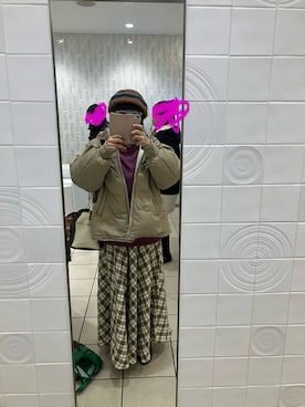 「アイテム（ダウンベスト）」を使った、コナン&すみっこぐらし推しさん（レディース・151cm）の冬コーディネート