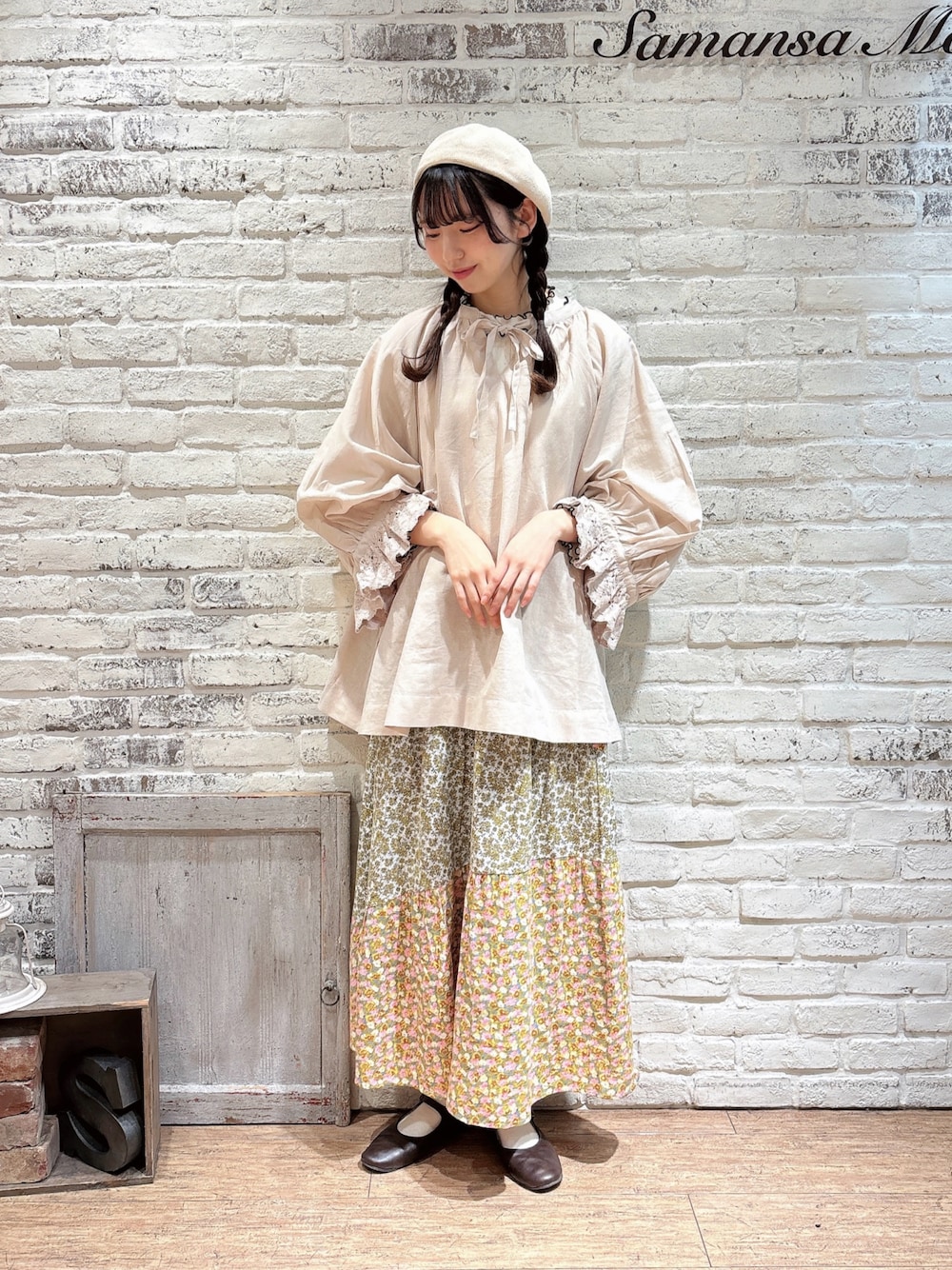 「サマンサ モスモス(Samansa Mos2)、Samansa Mos2、春色、今日のコーデ、春先取り、お出かけコーデ、春服コーデ、大人カジュアルコーデ、イエベ春、大人可愛い、高身長女子」｜「Samansa Mos2の袖口レーススキッパーチュニックブラウス（シャツ/ブラウス、ホワイト系）」を使った、りんごさん（レディース・167cm）の春コーディネートの1枚目の写真