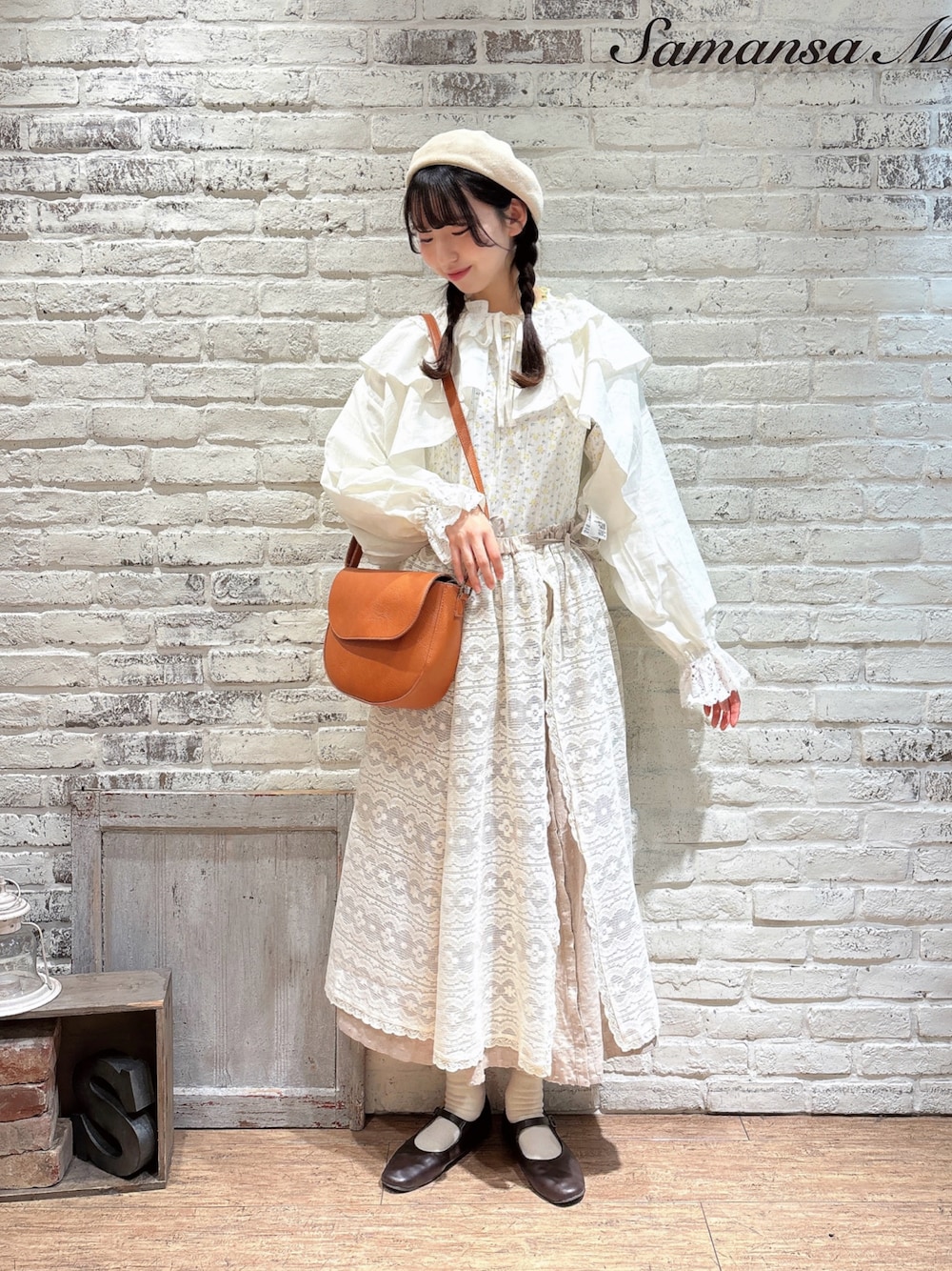「サマンサ モスモス(Samansa Mos2)、Samansa Mos2、春色、春先取り、お出かけコーデ、春服コーデ、大人女子、春服みてみて、シンプルスタイル、大人かわいい、イエベ春、白、レース」｜「Samansa Mos2の【消臭効果】リネン混ベレー帽（ハット、ホワイト系）」を使った、りんごさん（レディース・167cm）の春コーディネートの1枚目の写真