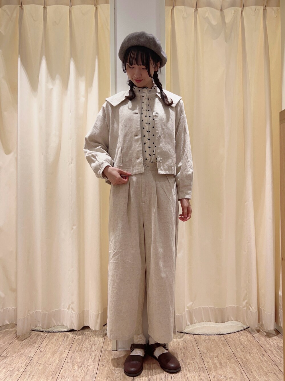 「Samansa Mos2のバスクベレー帽（ハット、ブラウン系）」を使った、りんごさん（レディース・167cm）の秋コーディネートの1枚目の写真