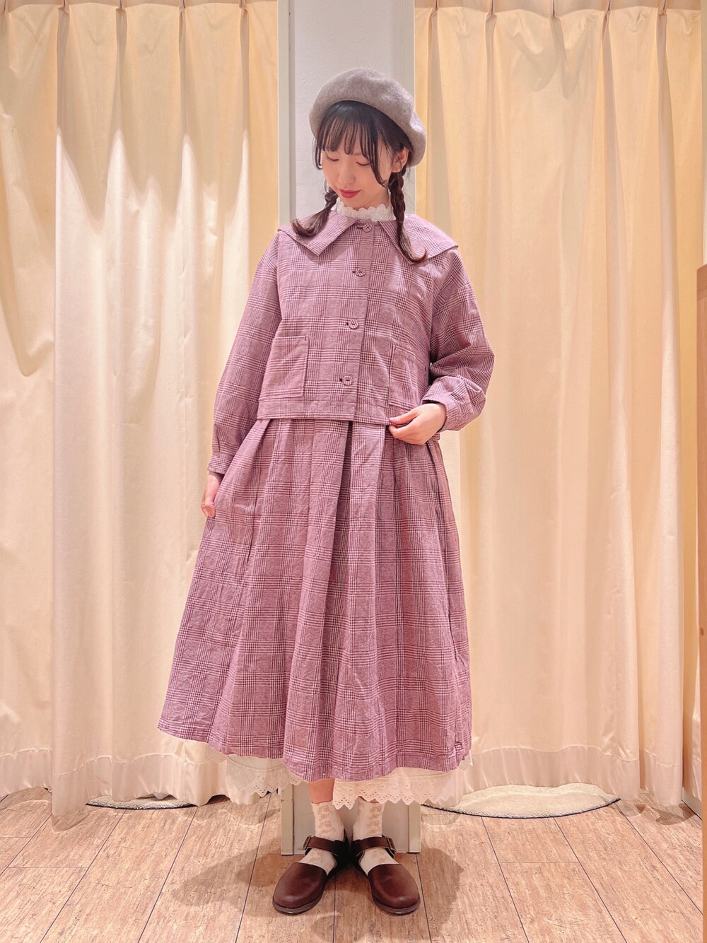 「サマンサ モスモス(Samansa Mos2)、Samansa Mos2、SM2、オトナカワイイ、秋服、オトナ女子、お出かけコーデ、大人ガーリー」｜「Samansa Mos2のバスクベレー帽（ハット、ブラウン系）」を使った、りんごさん（レディース・167cm）の秋コーディネートの1枚目の写真