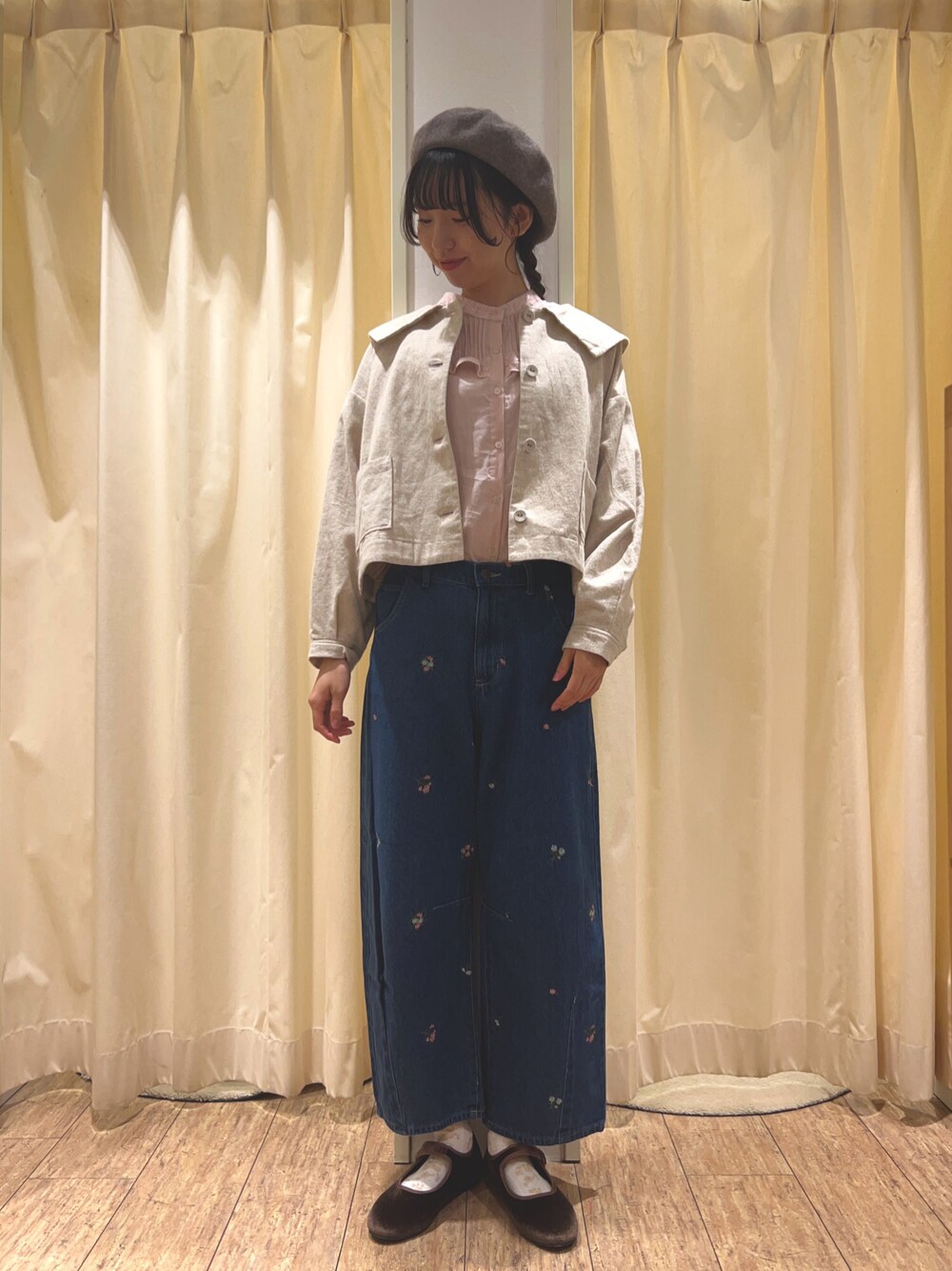 「サマンサ モスモス(Samansa Mos2)、Samansa Mos2、SM2、オトナ女子、シンプルスタイル、秋服、オトナカワイイ、お出かけコーデ、おしゃれさんと繋がりたい、大人ガーリー」｜「Samansa Mos2の前後着ピンタックフリルブラウス（シャツ/ブラウス、ピンク系）」を使った、りんごさん（レディース・167cm）の秋コーディネートの1枚目の写真