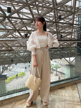 「one after another NICE CLAUP(ワンアフターアナザーナイスクラップ)のラインジャージパンツ(スラックス、ベージュ系)」を使った、rikoさん(レディース・156cm)の春コーディネート