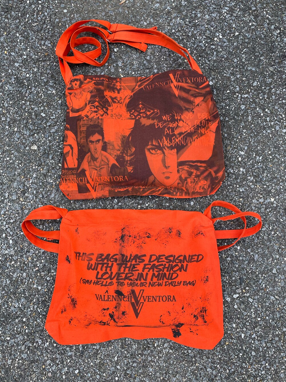 「totebag、street tote」｜「Valenncii Ventoraのアイテム（トートバッグ、レッド系）」を使った、valennciiさん（レディース・31cm）の春コーディネートの1枚目の写真