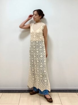 「アイテム（バレエシューズ）」を使った、JUNNA さん（レディース・148cm）の秋コーディネート