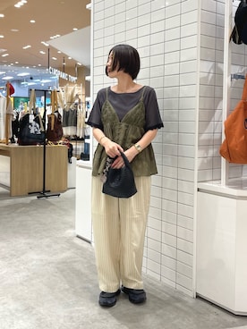 「CIAOPANIC TYPY（チャオパニックティピー）の袖裾レースリブTee（Tシャツ/カットソー、グレー系）」を使った、Natsukiさん（レディース・156cm）の夏コーディネート