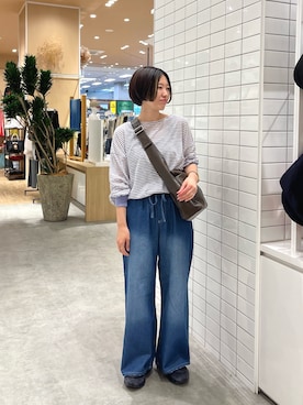 「CIAOPANIC TYPY（チャオパニックティピー）のシアーボーダーロンTee（Tシャツ/カットソー、ブルー系）」を使った、Natsukiさん（レディース・156cm）の春コーディネート