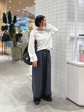 「CIAOPANIC TYPY（チャオパニックティピー）の∴【2サイズ展開/セットアップ対応可】ピンストライプレースパンツ（その他パンツ、グレー系）」を使った、Natsukiさん（レディース・156cm）の秋コーディネート