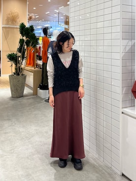 「スカートコーデ」｜「アイテム（ベスト）」を使った、Natsukiさん（レディース・156cm）の秋コーディネート