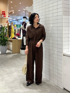 「きれいめコーディネート」｜「アイテム（サロペット/オーバーオール）」を使った、Natsukiさん（レディース・156cm）の秋コーディネート