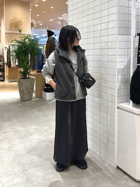 「アイテム（ベスト）」を使った、Natsukiさん（レディース・156cm）の秋コーディネート