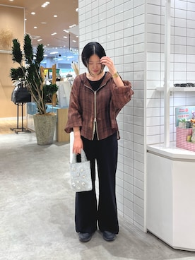 「CIAOPANIC TYPY（チャオパニックティピー）の【累計販売枚数13万枚突破!!】＜抗菌防臭機能付き＞2WAY配色タンクトップ（タンクトップ、ブラック系）」を使った、Natsukiさん（レディース・156cm）の秋コーディネート