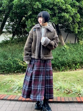 「スカートコーデ」｜「アイテム（ブルゾン）」を使った、NICOLE CLUB staffさん（レディース・150cm）の冬コーディネート