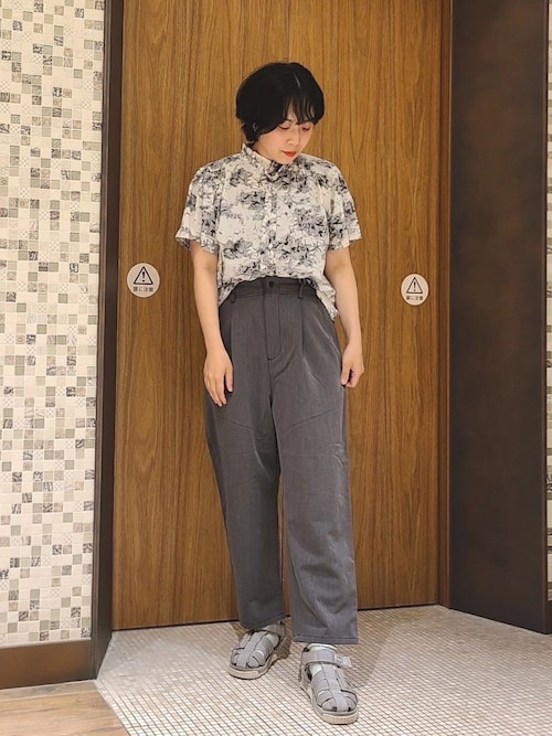 セール】衿ベルト 水彩柄ブラウス（シャツ/ブラウス）｜NICOLE CLUB