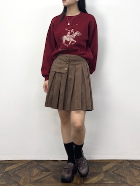 「アイテム（スカート）」を使った、NICOLE CLUB staffさん（レディース・172cm）の秋コーディネート