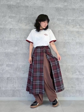 「アイテム（カーゴパンツ）」を使った、NICOLE CLUB staffさん（レディース・158cm）の秋コーディネート