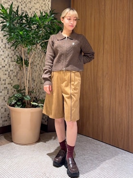 「アイテム（ローファー）」を使った、NICOLE CLUB staffさん（レディース・150cm）の秋コーディネート