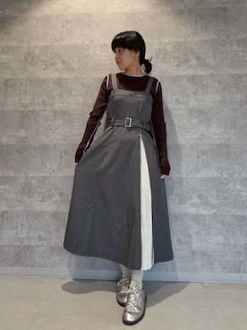 「アイテム（ジャンパースカート）」を使った、NICOLE CLUB staffさん（レディース・158cm）の秋コーディネート