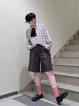 「BEVERLY HILLS POLO CLUB（ビバリーヒルズポロクラブ）のアイテム（シャツ/ブラウス）」を使った、NICOLE CLUB staffさん（レディース・158cm）の秋コーディネート