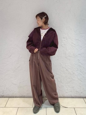 「アイテム（カーゴパンツ）」を使った、NICOLE CLUB staffさん（レディース・156cm）の秋コーディネート
