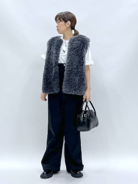 「秋服」｜「アイテム（ベスト、グレー系）」を使った、SALOON STAFFさん（レディース・159cm）の秋コーディネート