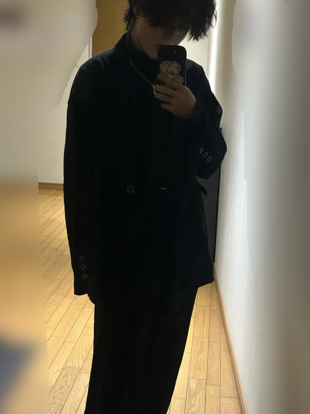 「今日のコーデ、低身長男子、低身長コーデ、キレイめ、ジャケットコーデ、オールブラック、オールブラックコーデ、革靴、ADRER」｜「ADRERの【ADRER】extra quality over tailored jacket/エクストラオリティーオーバーテーラードジャケット（テーラードジャケット、ブラック系）」を使った、MIUさん（メンズ・169cm）の春コーディネートの1枚目の写真