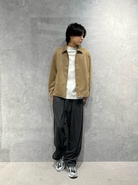 「NANO universe（ナノユニバース）のアイテム（Tシャツ/カットソー）」を使った、daisukeさん（メンズ・170cm）の秋コーディネート