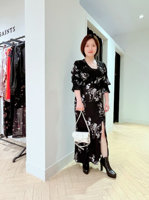 ケイナリタ　keinarita Ｖneck dress ワンピース Vent Dress in Navy | KEINA RITA OFFICIAL ONLINE