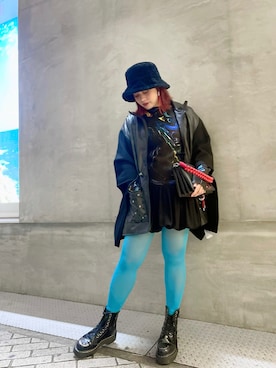 「アイテム（ポンチョ）」を使った、Desigual心斎橋STAFFさん（レディース・158cm）の秋コーディネート