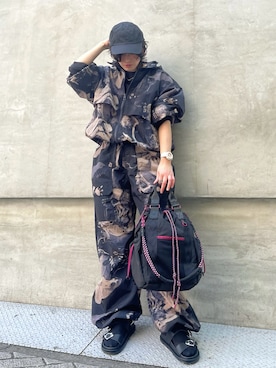 「halo commodity（ハロ　コモディティー）のアイテム」を使った、Desigual心斎橋STAFFさん（メンズ・160cm）の春コーディネート