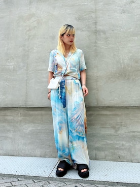 「アイテム（財布）」を使った、Desigual心斎橋STAFFさん（レディース・155cm）の夏コーディネート