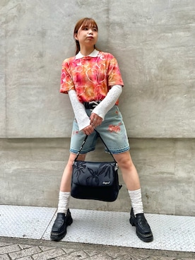 「Desigual（デシグアル）のフローラル プリント Tシャツ / ボタニカル（Tシャツ/カットソー、レッド系）」を使った、Desigual心斎橋STAFFさんの春コーディネート