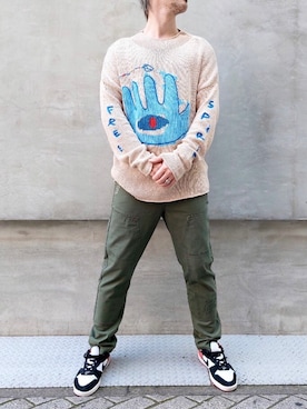 「Desigual（デシグアル）のアイテム（ニット/セーター）」を使った、Desigual心斎橋STAFFさん（メンズ・181cm）の春コーディネート