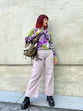 「アイテム（デニムパンツ、レッド系）」を使った、Desigual心斎橋STAFFさん（レディース・158cm）の秋コーディネート